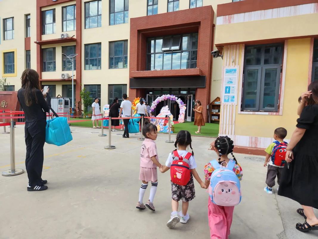 邁出成長的重要一步——幼兒園開學第一天